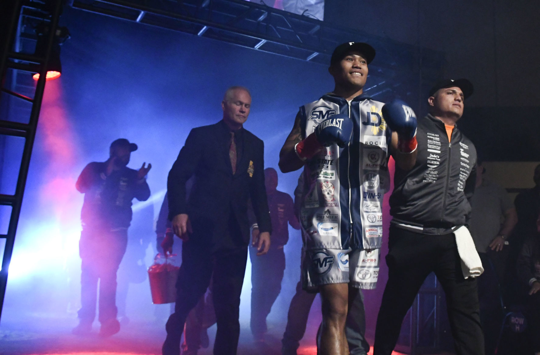 100419 Chumash boxing 10.jpg